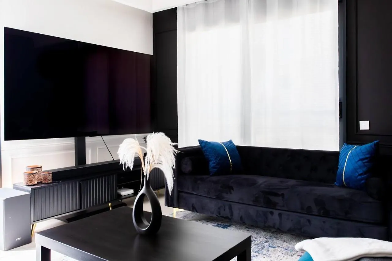 Villa Modern Super-Cannes Heated Pool, Parking, Clim, 7 Min To Cannes Beach ヴァロリス 0*,  フランス