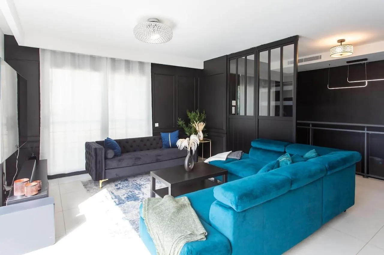 Villa Modern Super-Cannes Heated Pool, Parking, Clim, 7 Min To Cannes Beach ヴァロリス